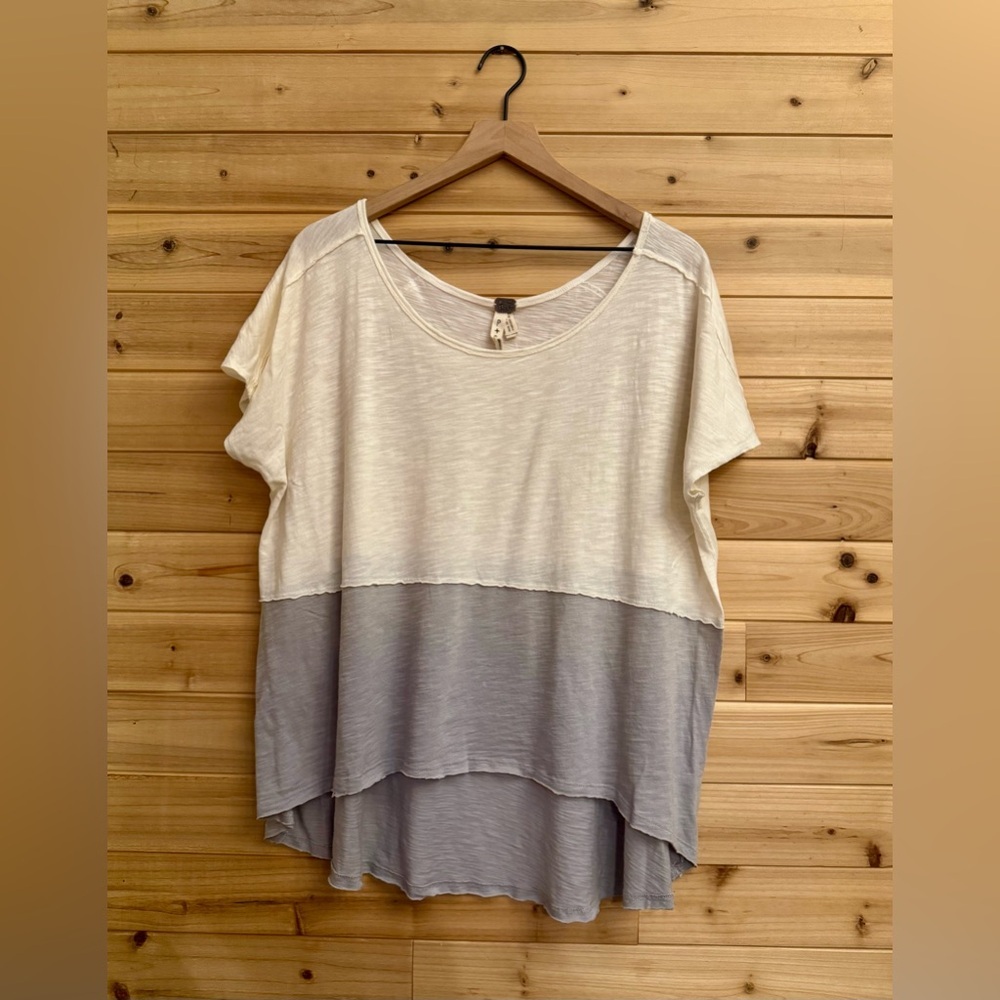 We The Free Small Midnight Colorblock Relaxed Raw Edge Shirt Beach Summer